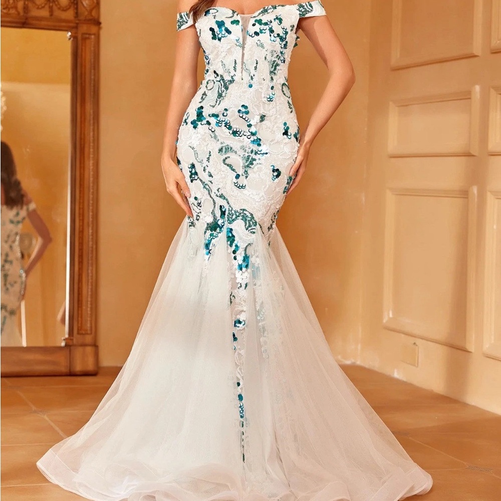 Off Shoulder Floral Sequin Pattern Mermaid Prom Dress